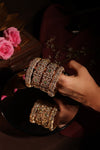 Antique Gold Kundan Bangle Set with Emerald Accents - photo 3